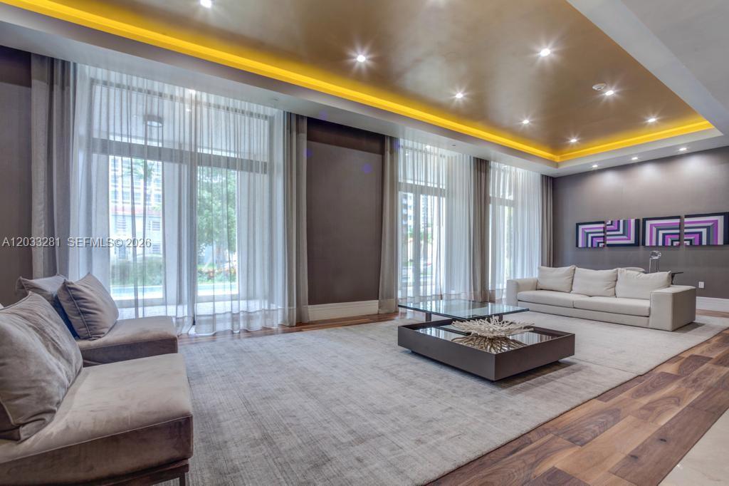 BILTMORE PARC CONDO - Residential Lease