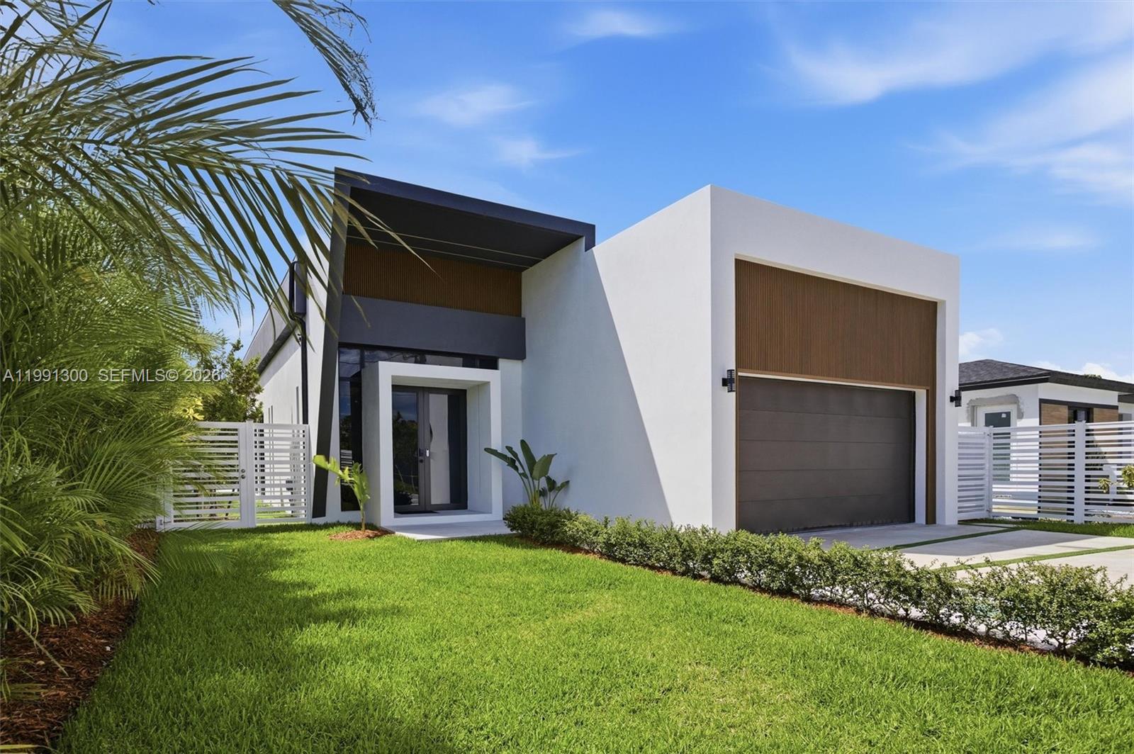 SILVER PALM PARK - Residential