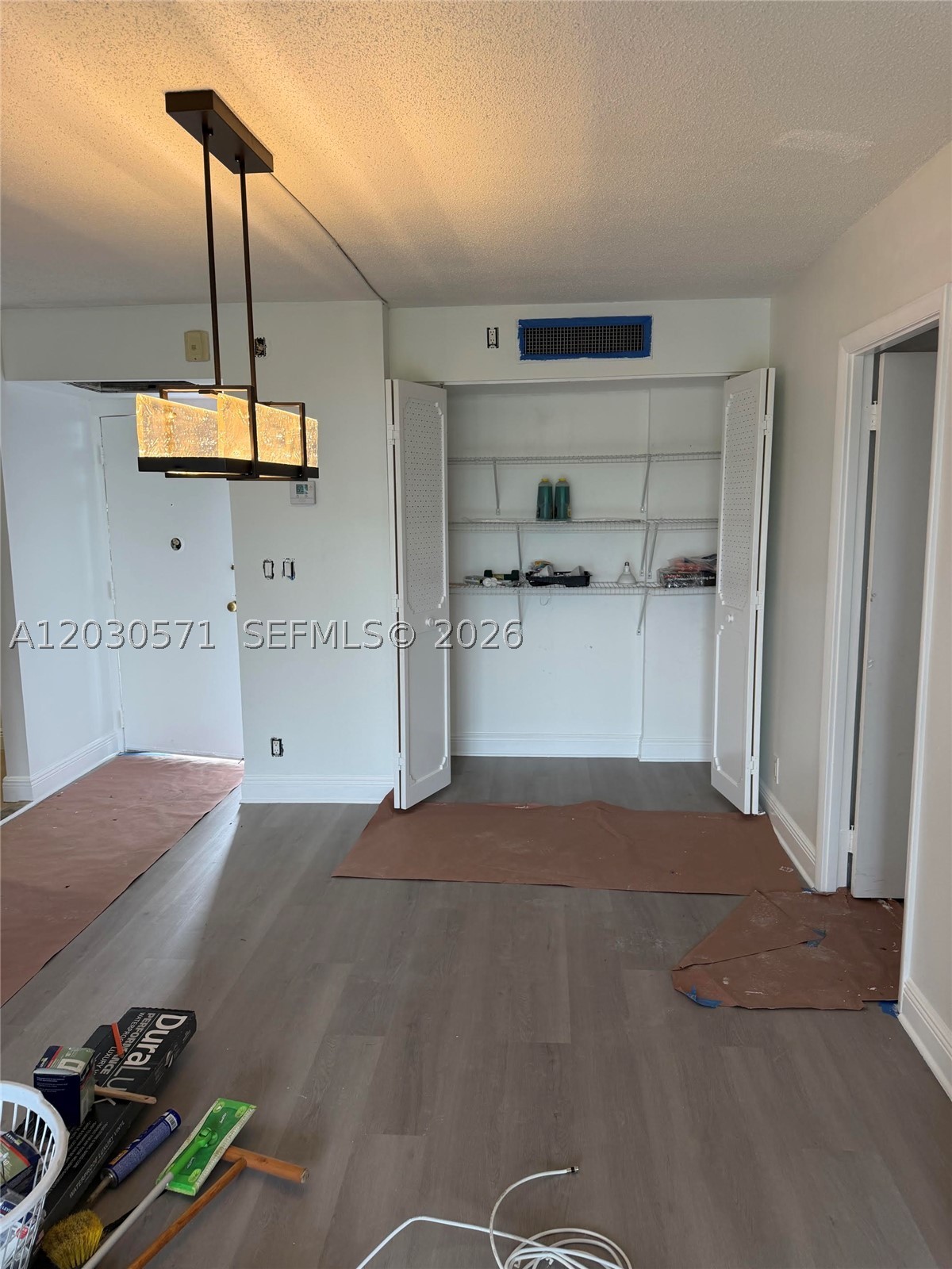 BRAVURA I CONDO - Residential