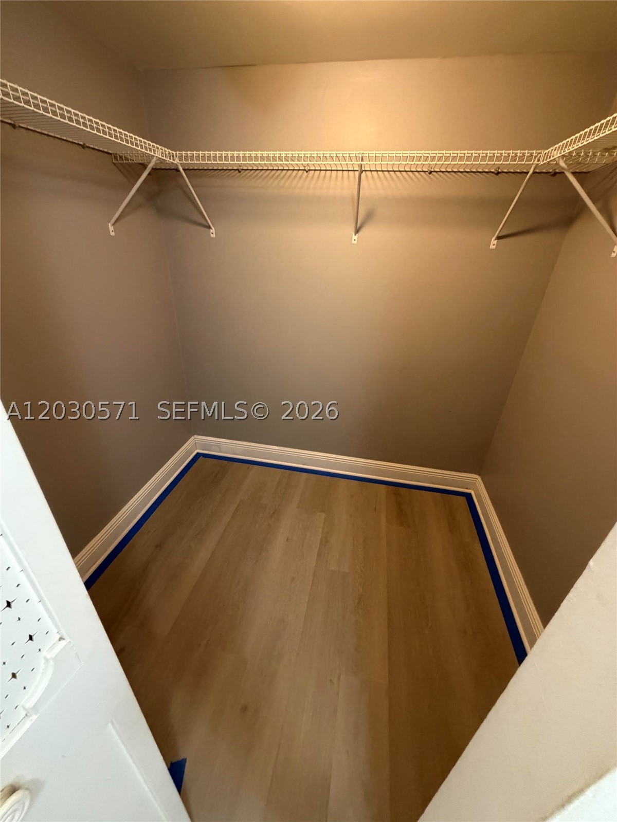 BRAVURA I CONDO - Residential