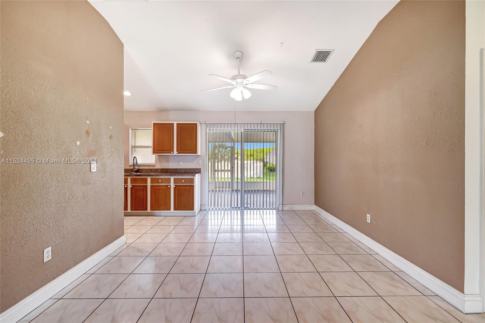PORT ST LUCIE SECTION 18 - Residential