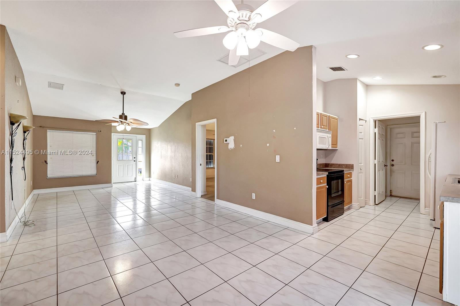 PORT ST LUCIE SECTION 18 - Residential