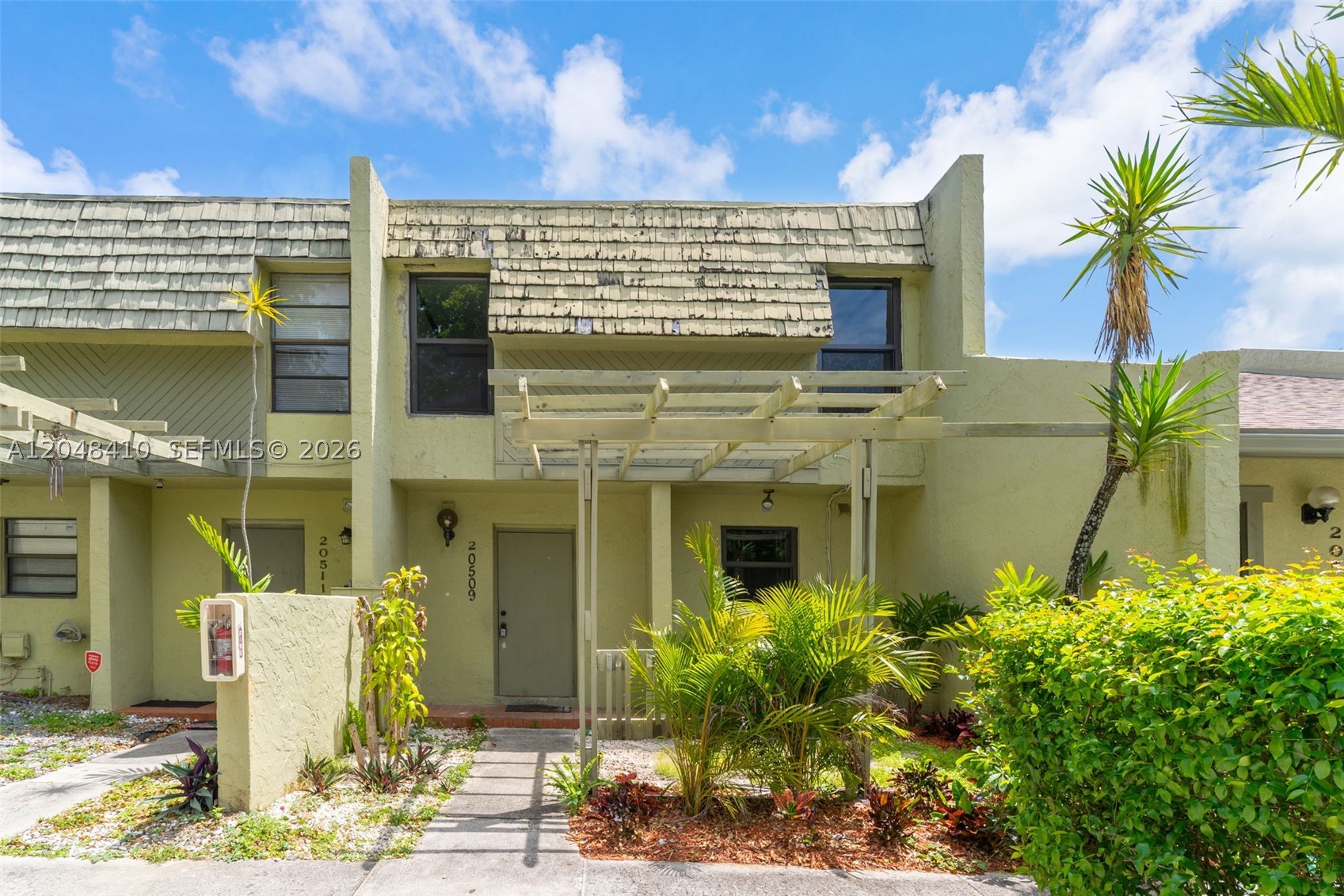 This spacious property offers a well-designed layout that combines comfort, functionality, and flexibility for a variety of living needs. The home features generously sized rooms with ample natural light, creating a bright and welcoming atmosphere throughout. The living areas are thoughtfully arranged to support both everyday living and entertaining, while the multiple bedrooms provide plenty of space for families, guests, or even a home office setup. The layout allows for privacy where needed, while still maintaining a connected and practical flow between common areas. Where else will you find a 3/2.5 for under 300k in a great neighborhood!!! Motivated seller!!!