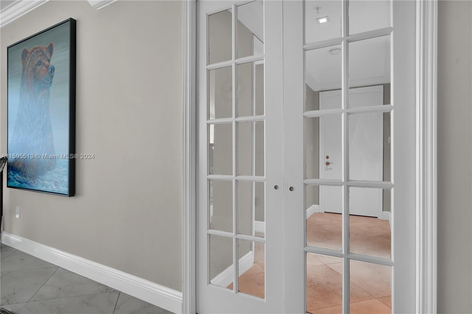 THE EXECUTIVE RESIDENCES - Residential