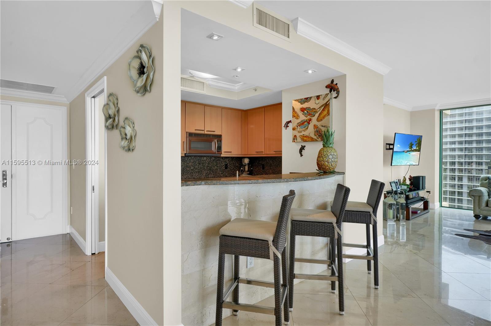 THE EXECUTIVE RESIDENCES - Residential