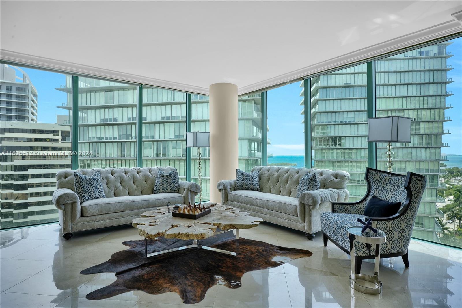 THE EXECUTIVE RESIDENCES - Residential