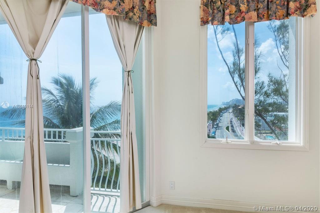 VILLA OCTAGON CONDO - Residential