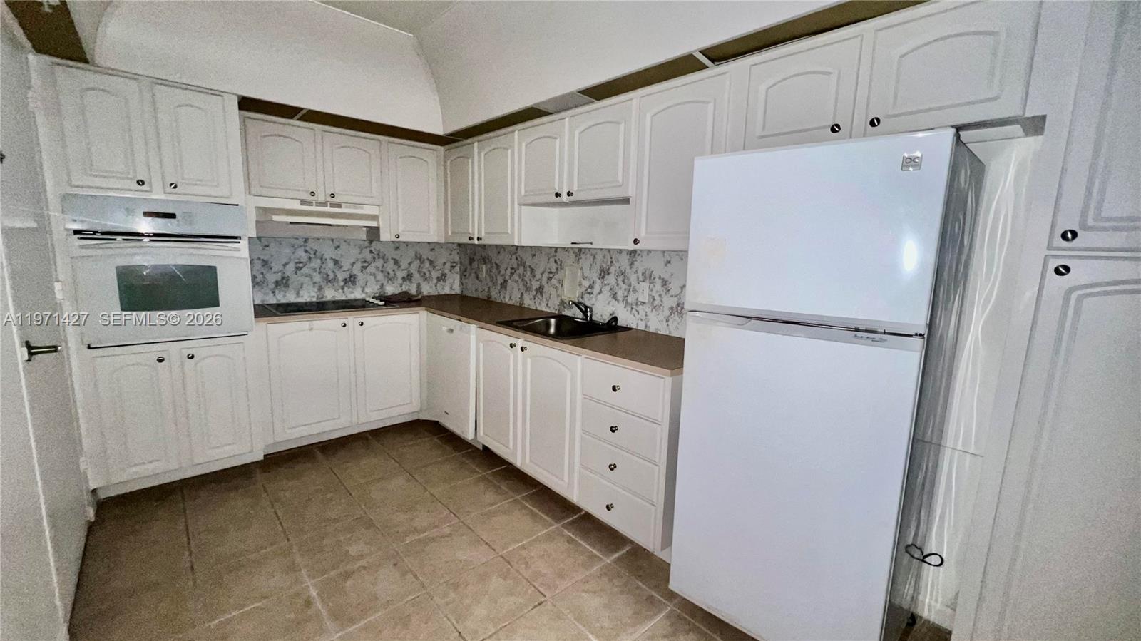 TIDES ON HOLLYWOOD BEACH - Residential