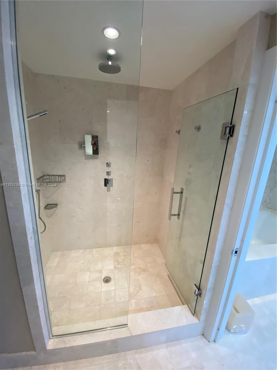 JADE OCEAN CONDO - Residential Lease