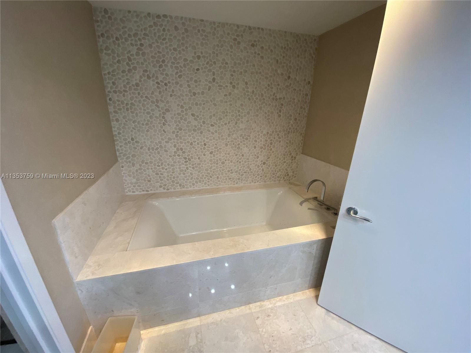 JADE OCEAN CONDO - Residential Lease