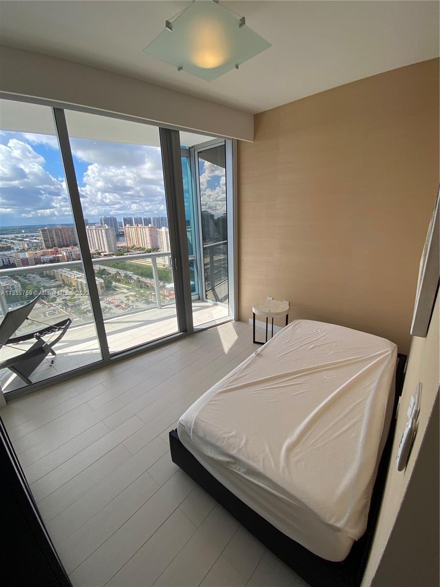 JADE OCEAN CONDO - Residential Lease