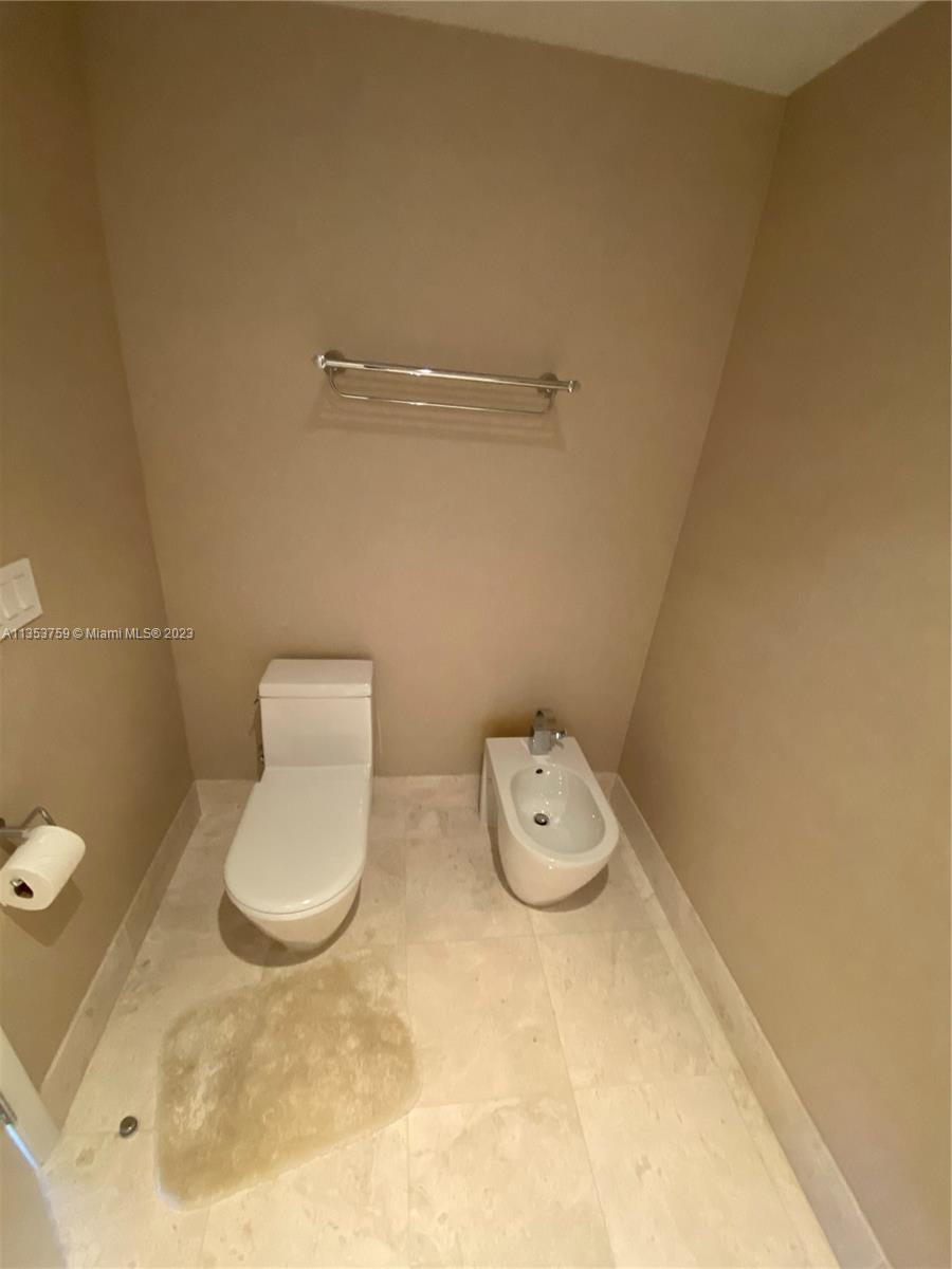 JADE OCEAN CONDO - Residential Lease