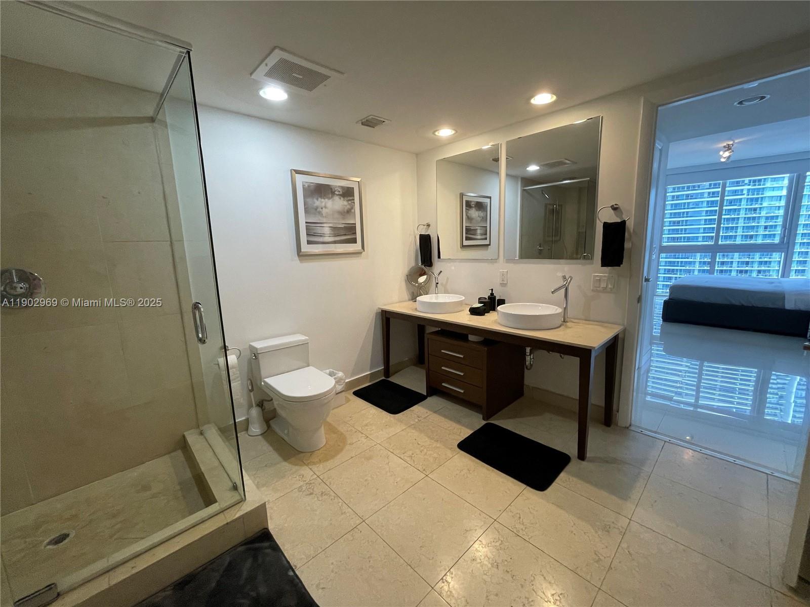 ICON BRICKELL CONDO NO 3 - Residential