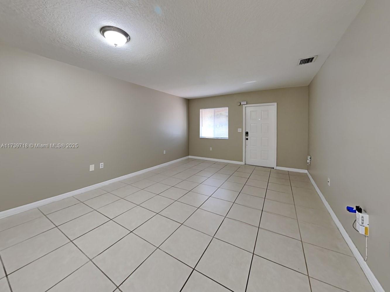 KINGDOM DREAM - Residential Lease