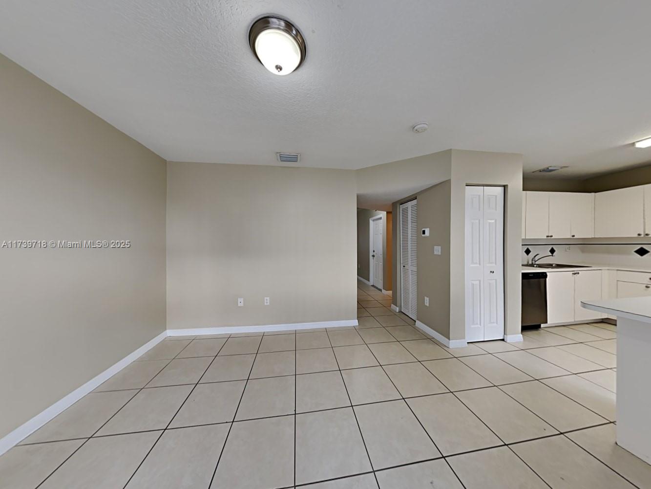 KINGDOM DREAM - Residential Lease