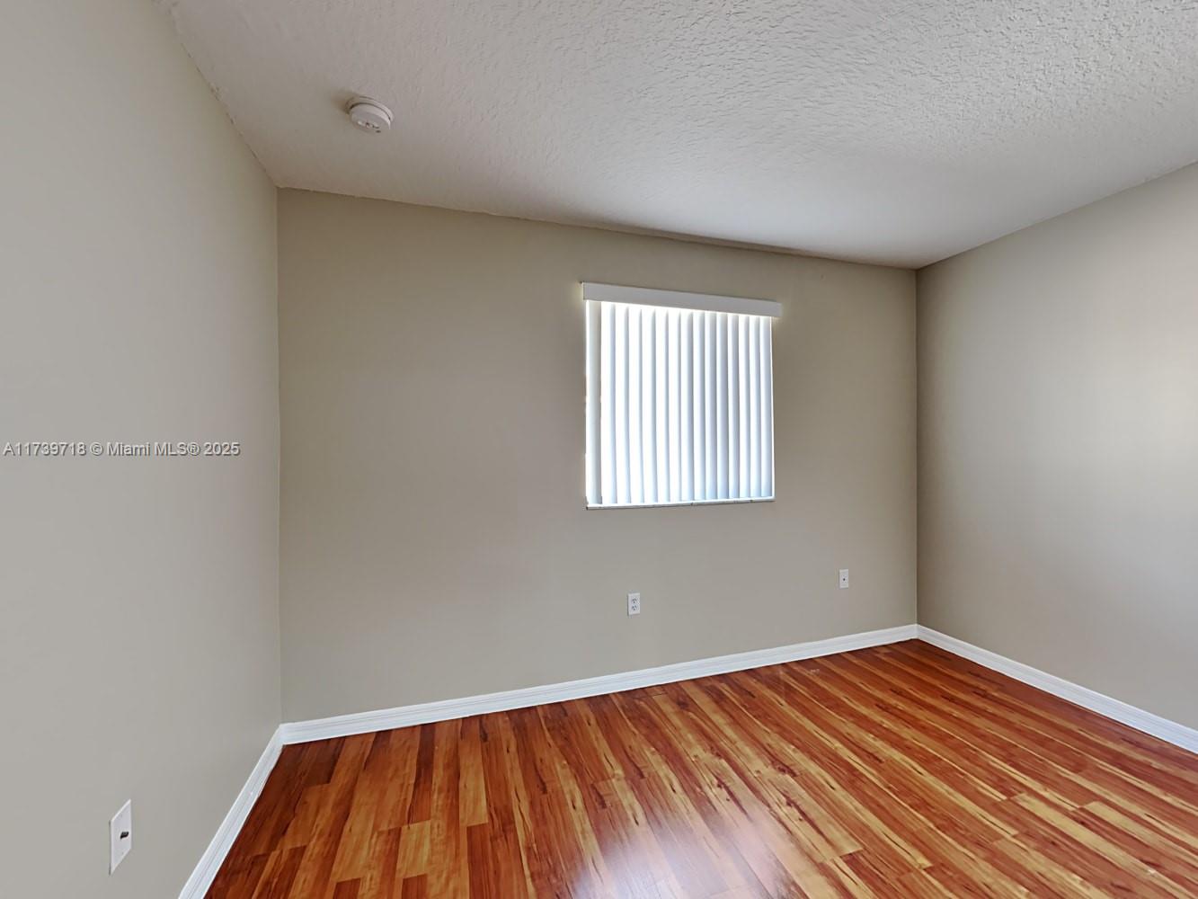 KINGDOM DREAM - Residential Lease