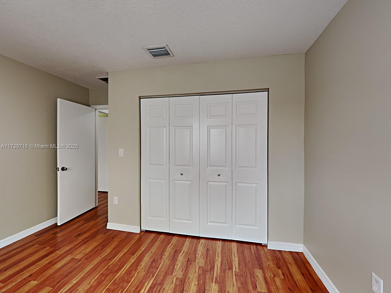 KINGDOM DREAM - Residential Lease