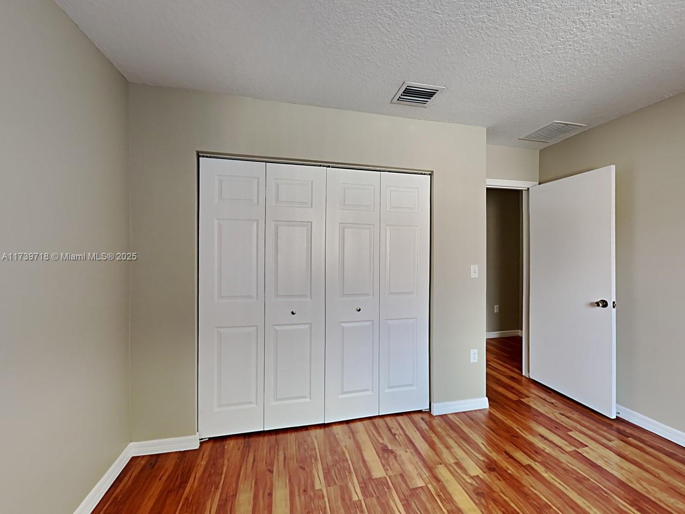 KINGDOM DREAM - Residential Lease