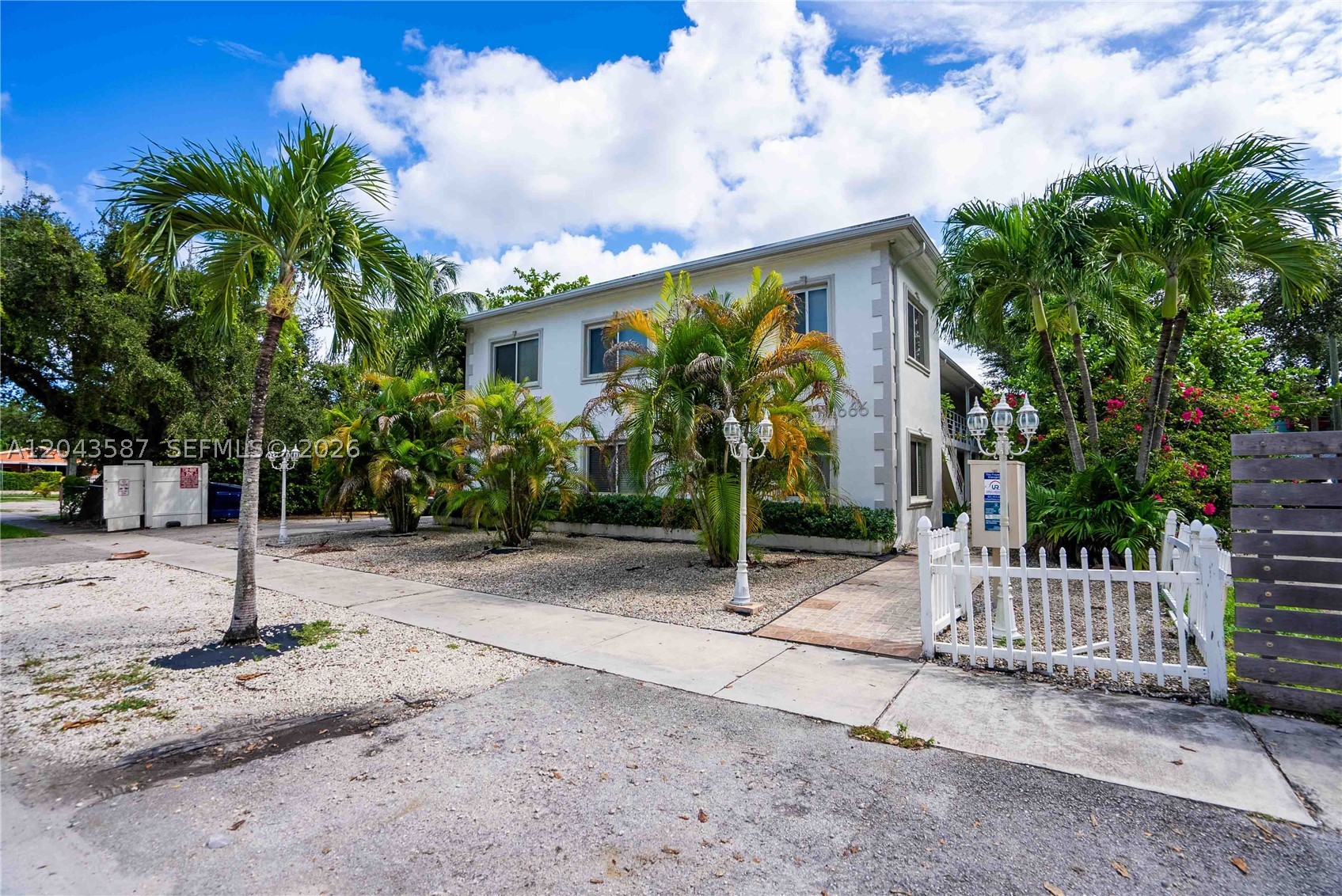 **MOVE IN SPECIAL FOR QUALIFIED APPLICANTS!** Move-in NOW with just 2 months.**Explore this contemporary 2-bedroom apartment nestled in the vibrant Shorecrest neighborhood, mere steps from the recently developed shopping hub! This delightful top-floor unit boasts an open and well-lit layout, showcasing a kitchen with quartz countertops, all white appliances including a dishwasher, freshly updated bathroom, tiled flooring throughout, central air conditioning, and spacious bedrooms that enhance the overall appeal of this residence. The completely renovated building now features state-of-the-art impact windows for added security and energy efficiency. Assigned parking at $50/m. Furry companions are welcome.Check out our VIRTUAL TOUR!