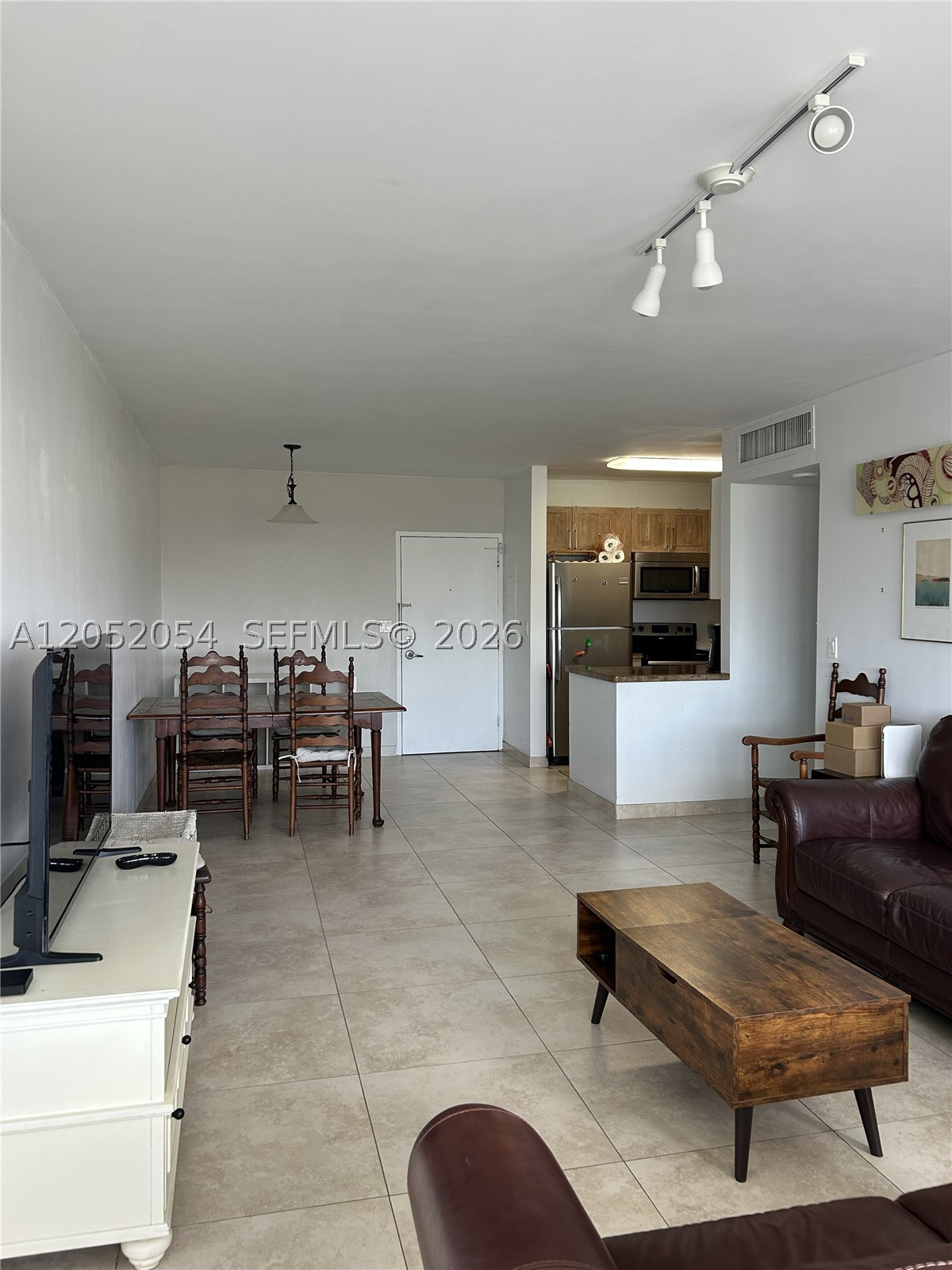 PARKVIEW POINT CONDO - Residential Lease