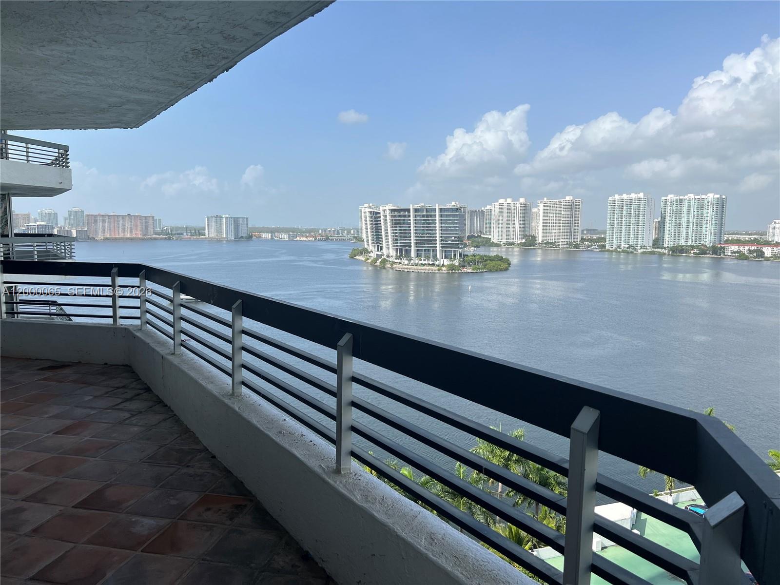 MYSTIC POINTE CONDO NO TH - Residential
