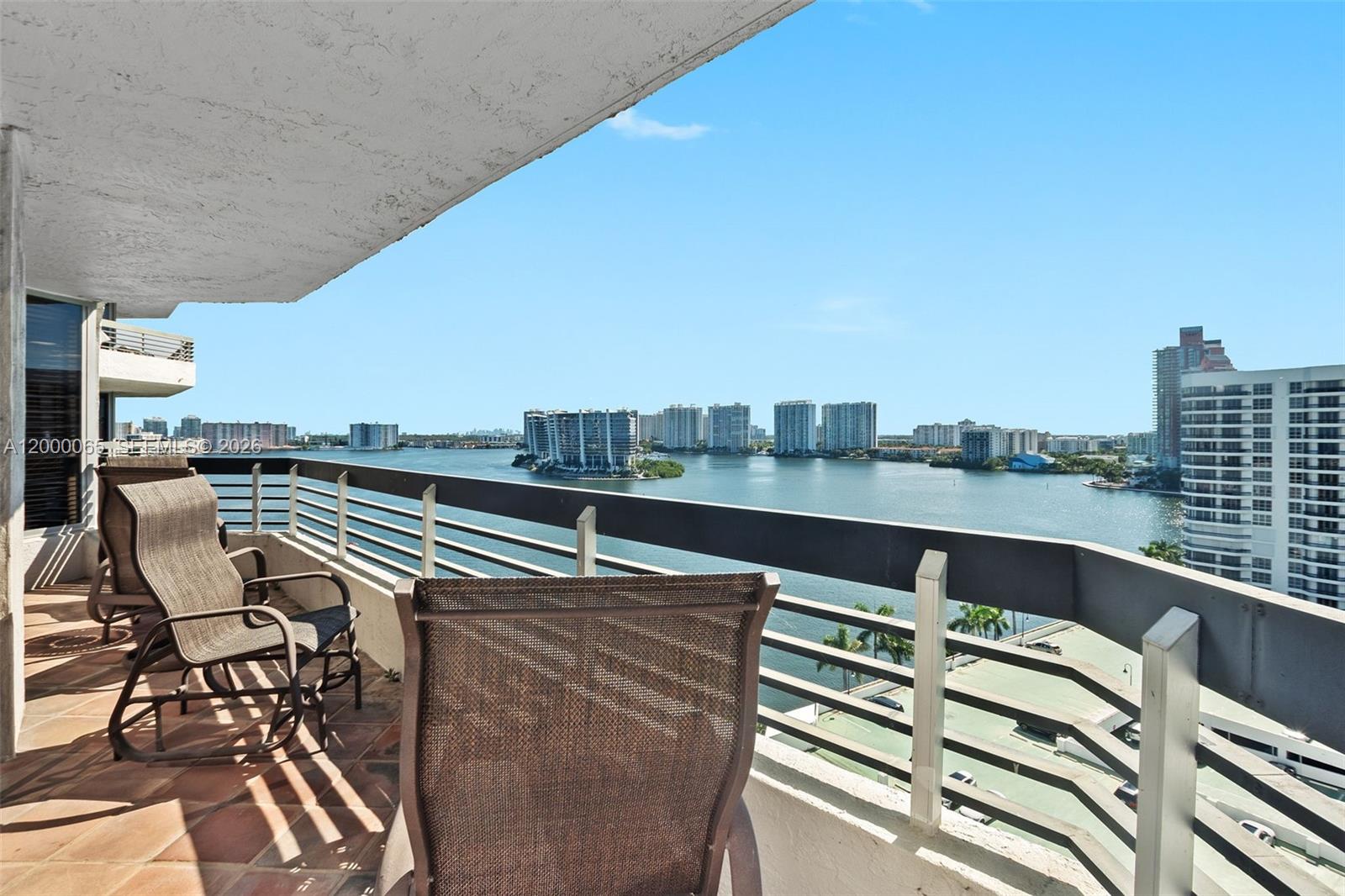 MYSTIC POINTE CONDO NO TH - Residential