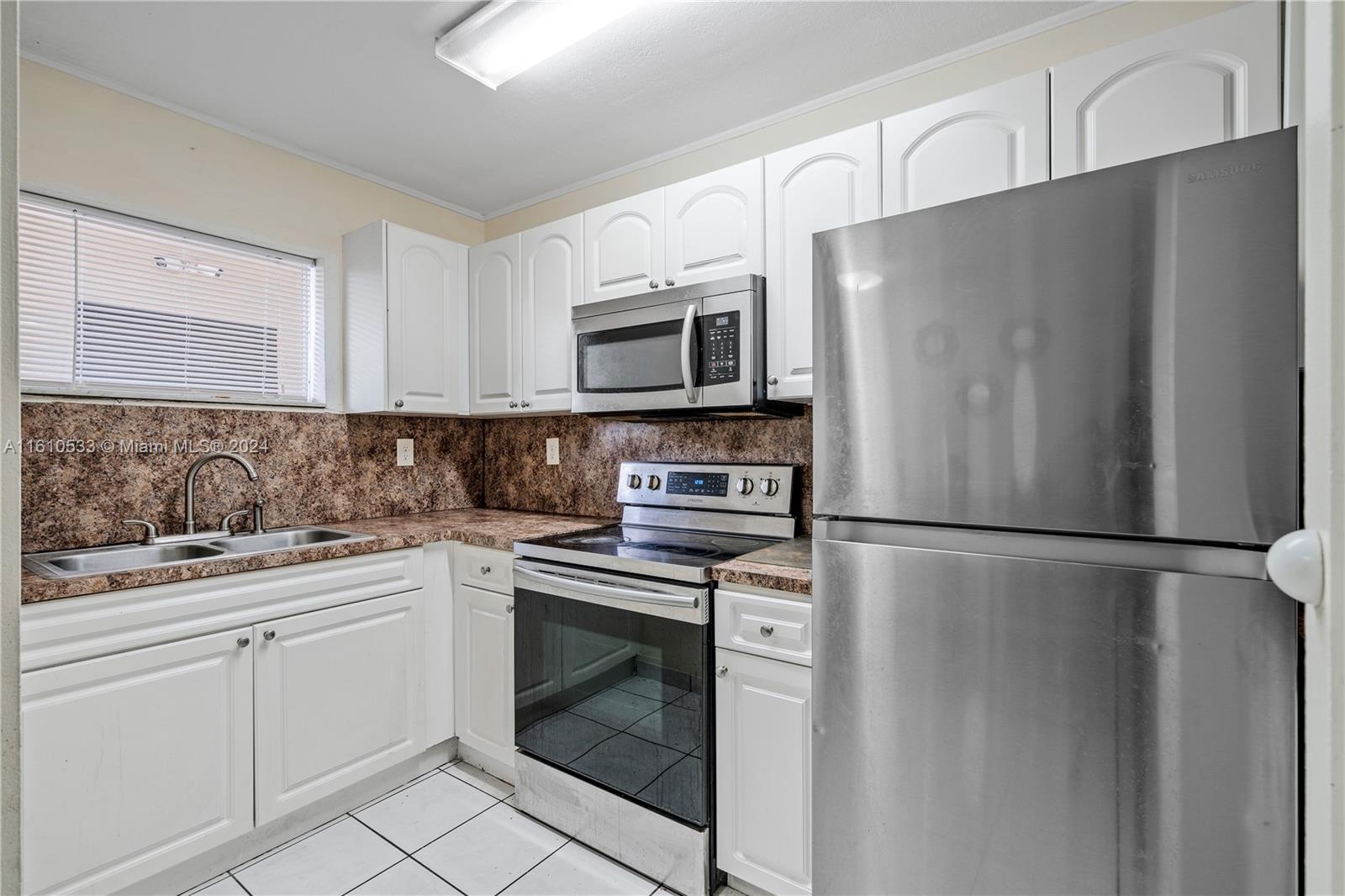 EAST VISTA CONDO - Residential