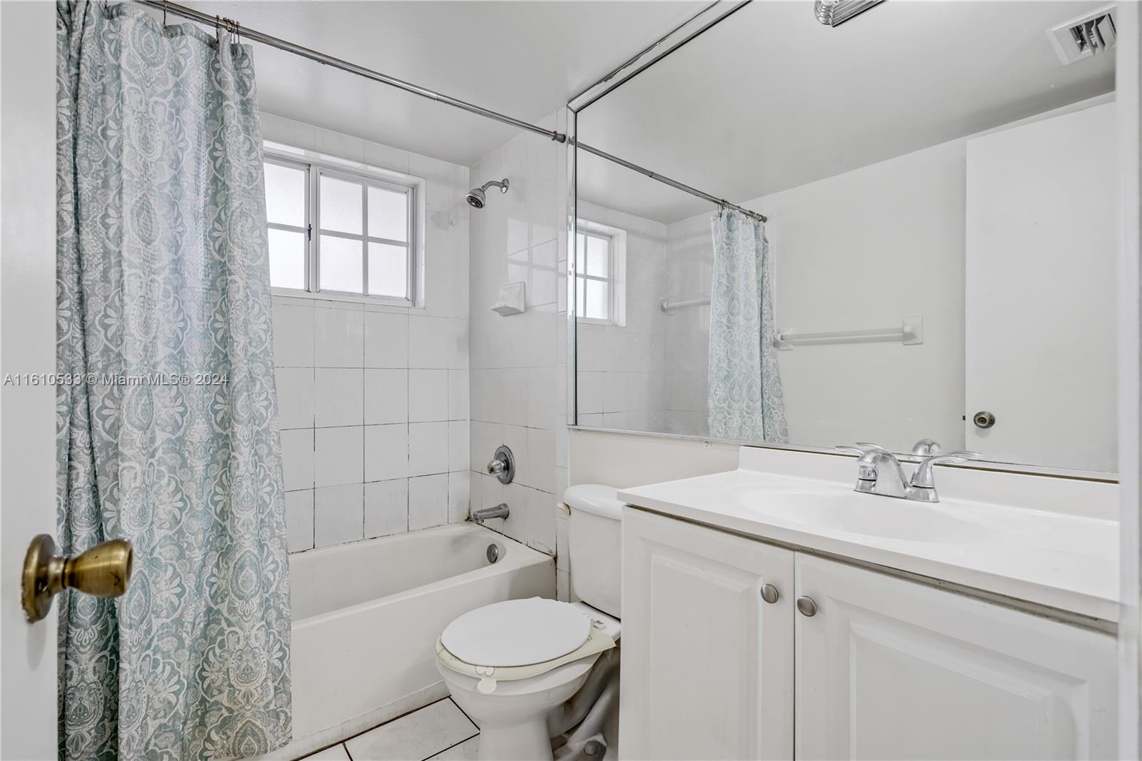 EAST VISTA CONDO - Residential
