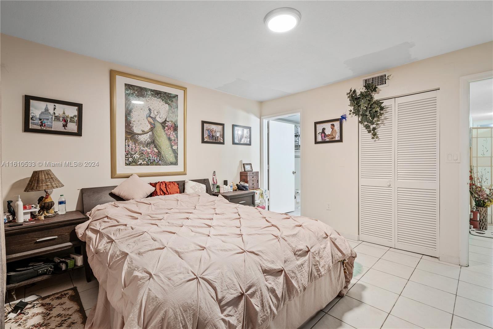 EAST VISTA CONDO - Residential