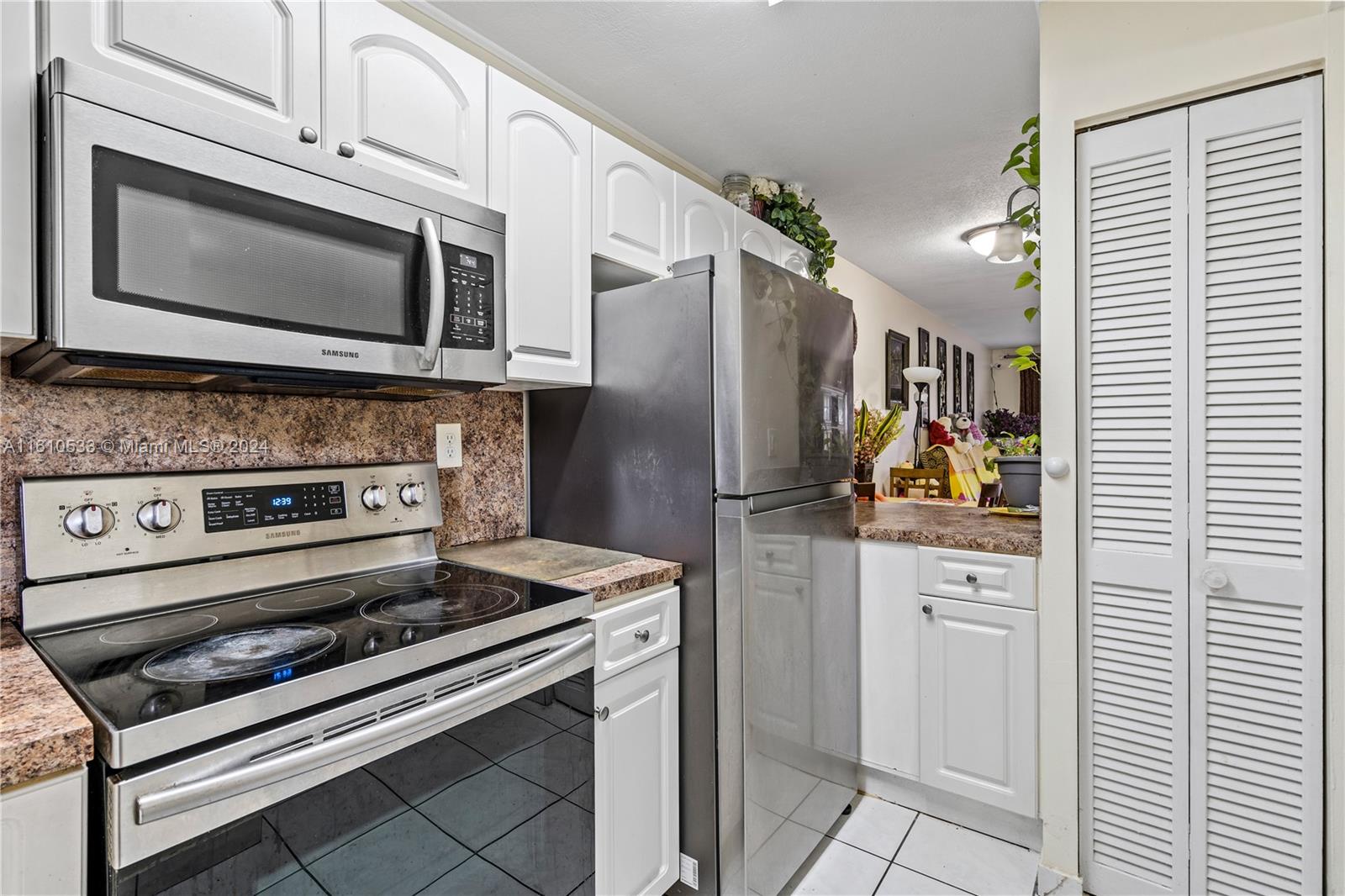 EAST VISTA CONDO - Residential