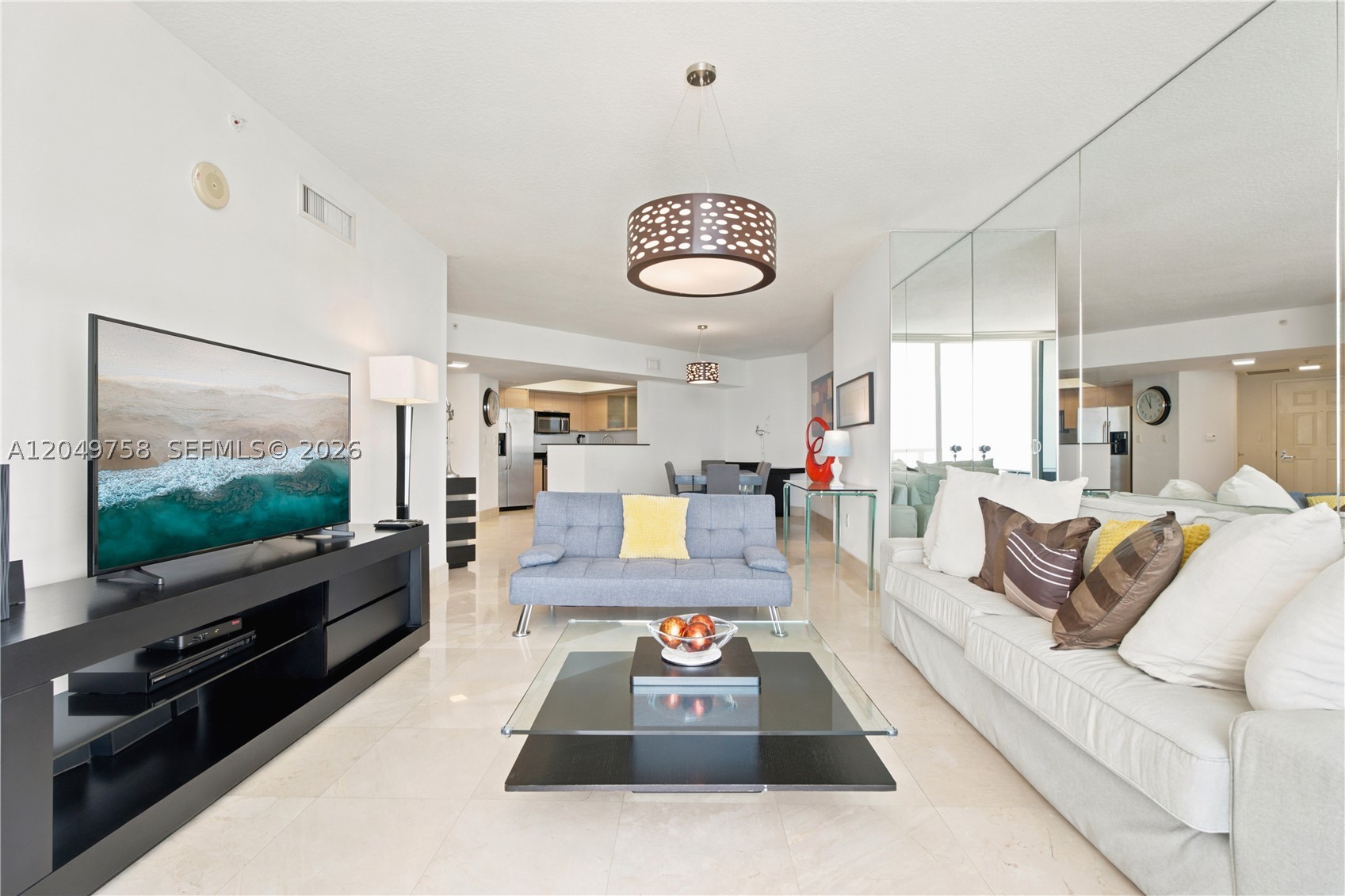 LA PERLA CONDO - Residential