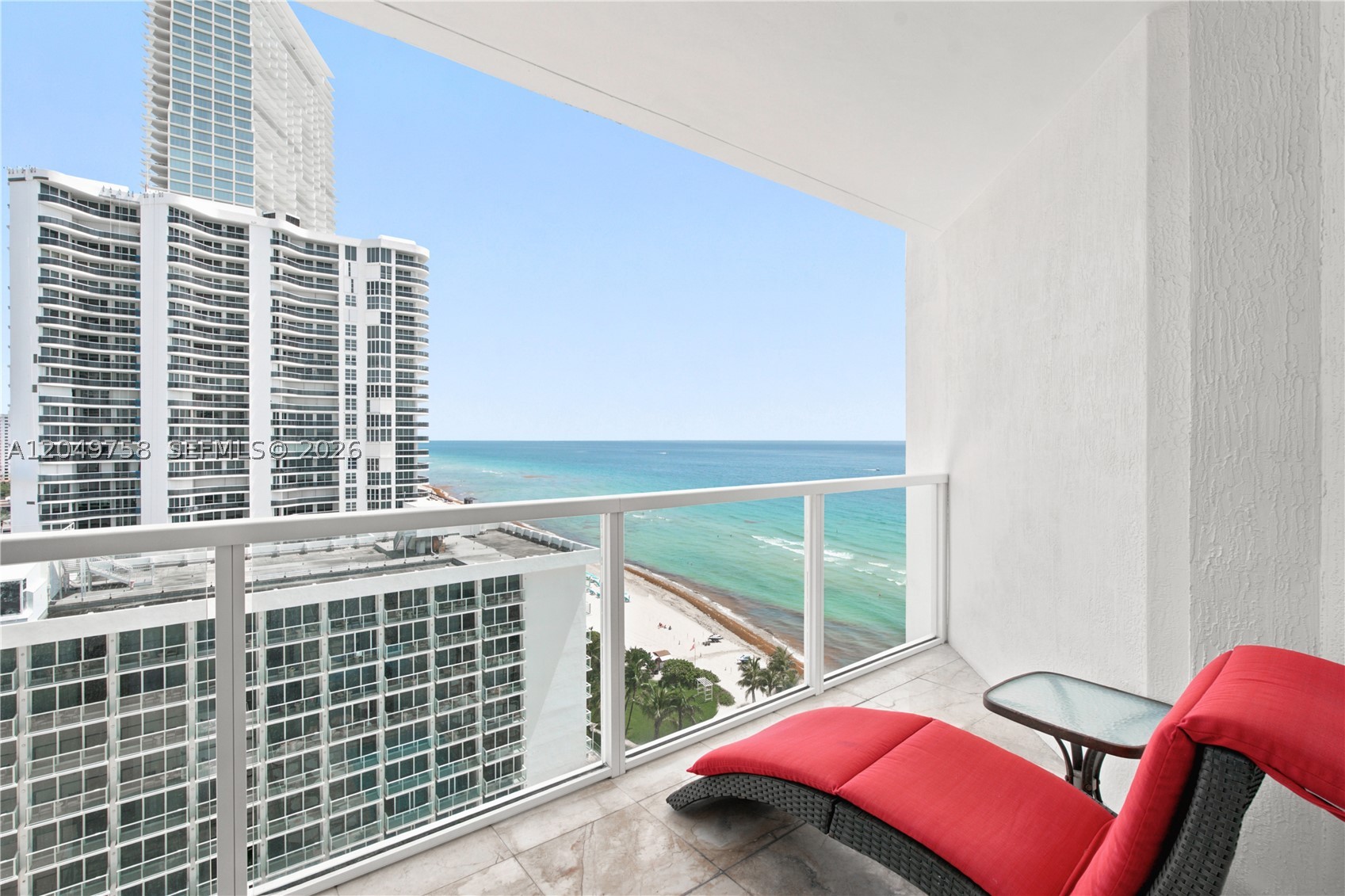 LA PERLA CONDO - Residential