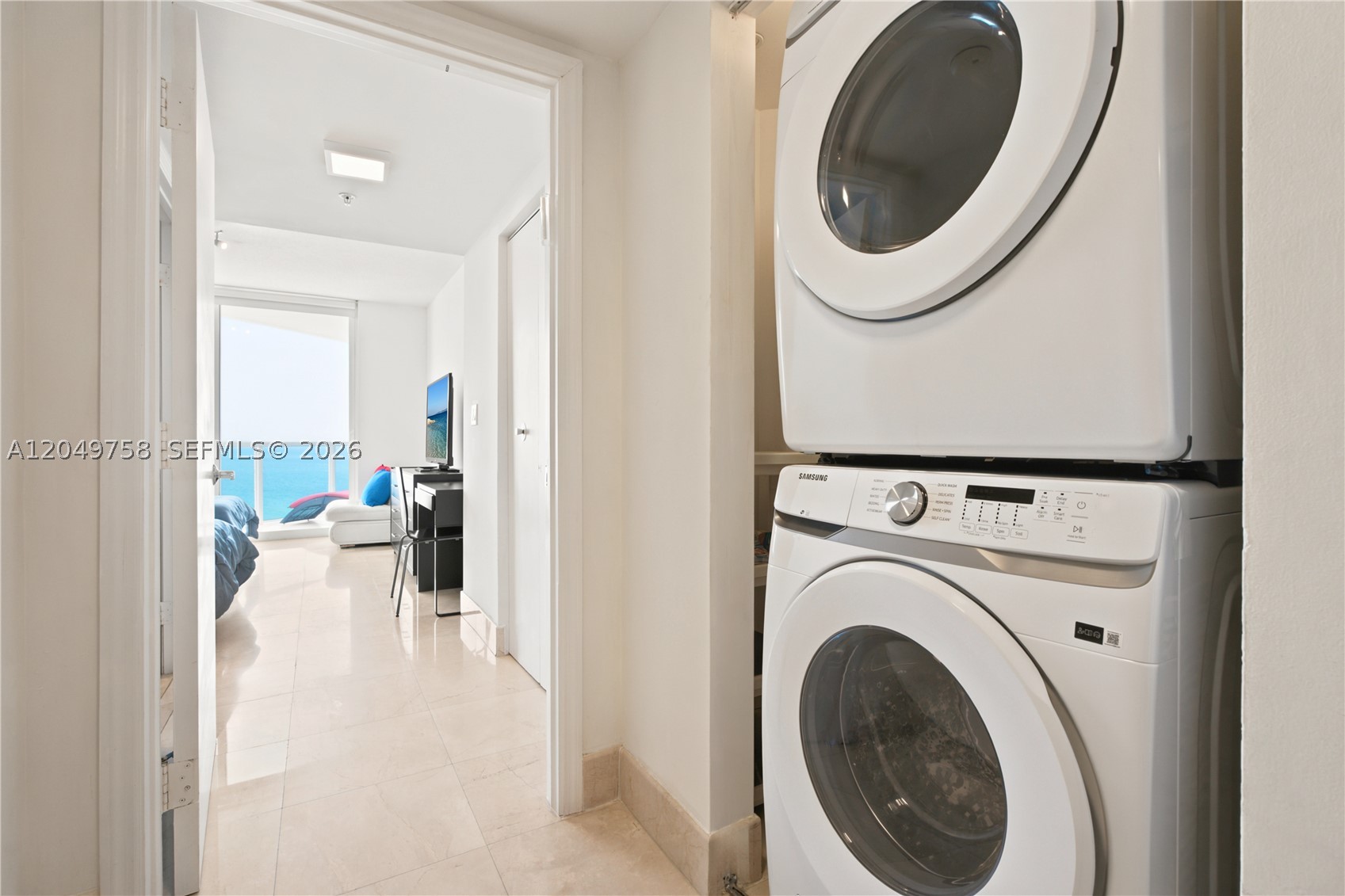 LA PERLA CONDO - Residential