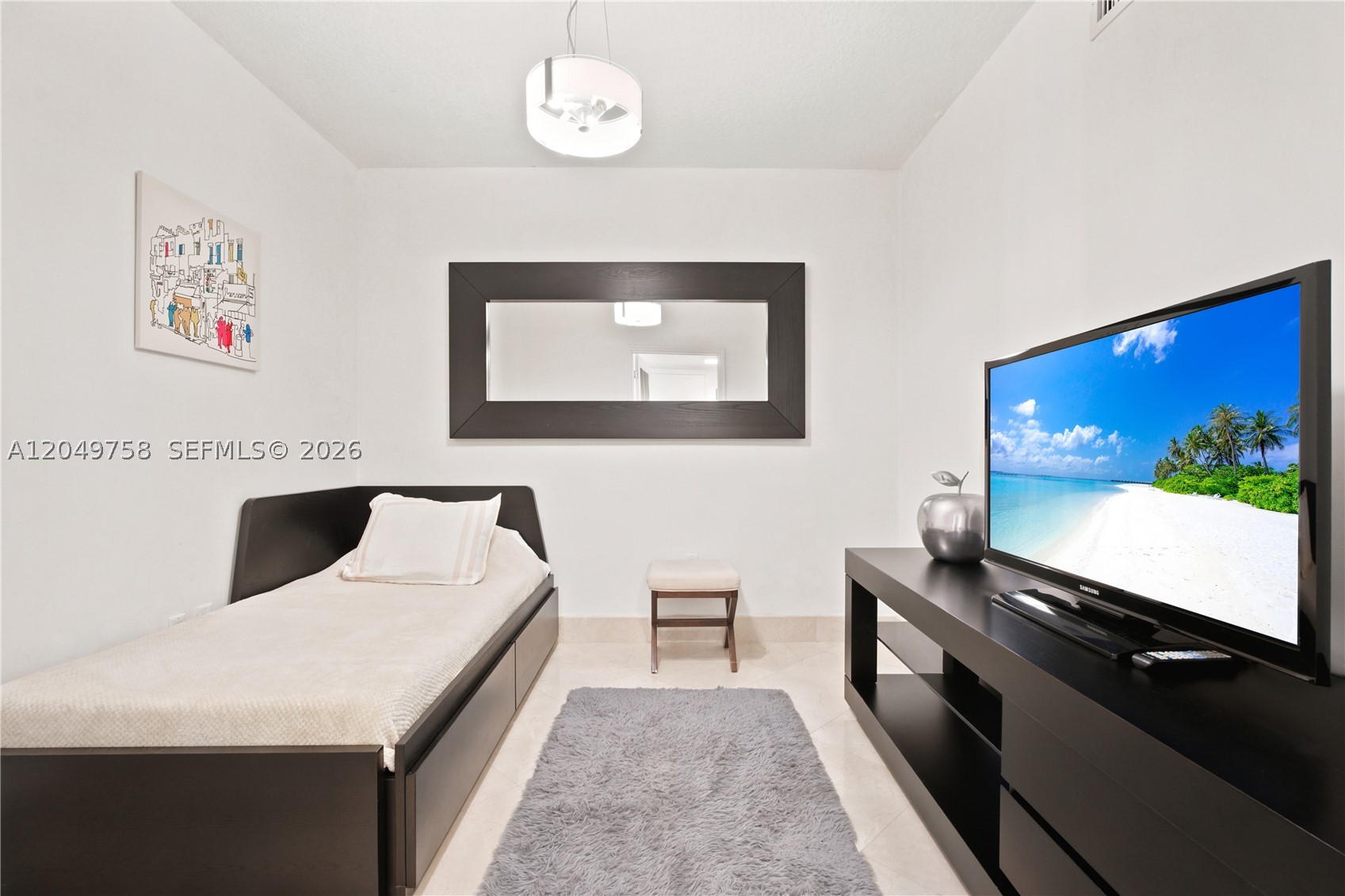 LA PERLA CONDO - Residential