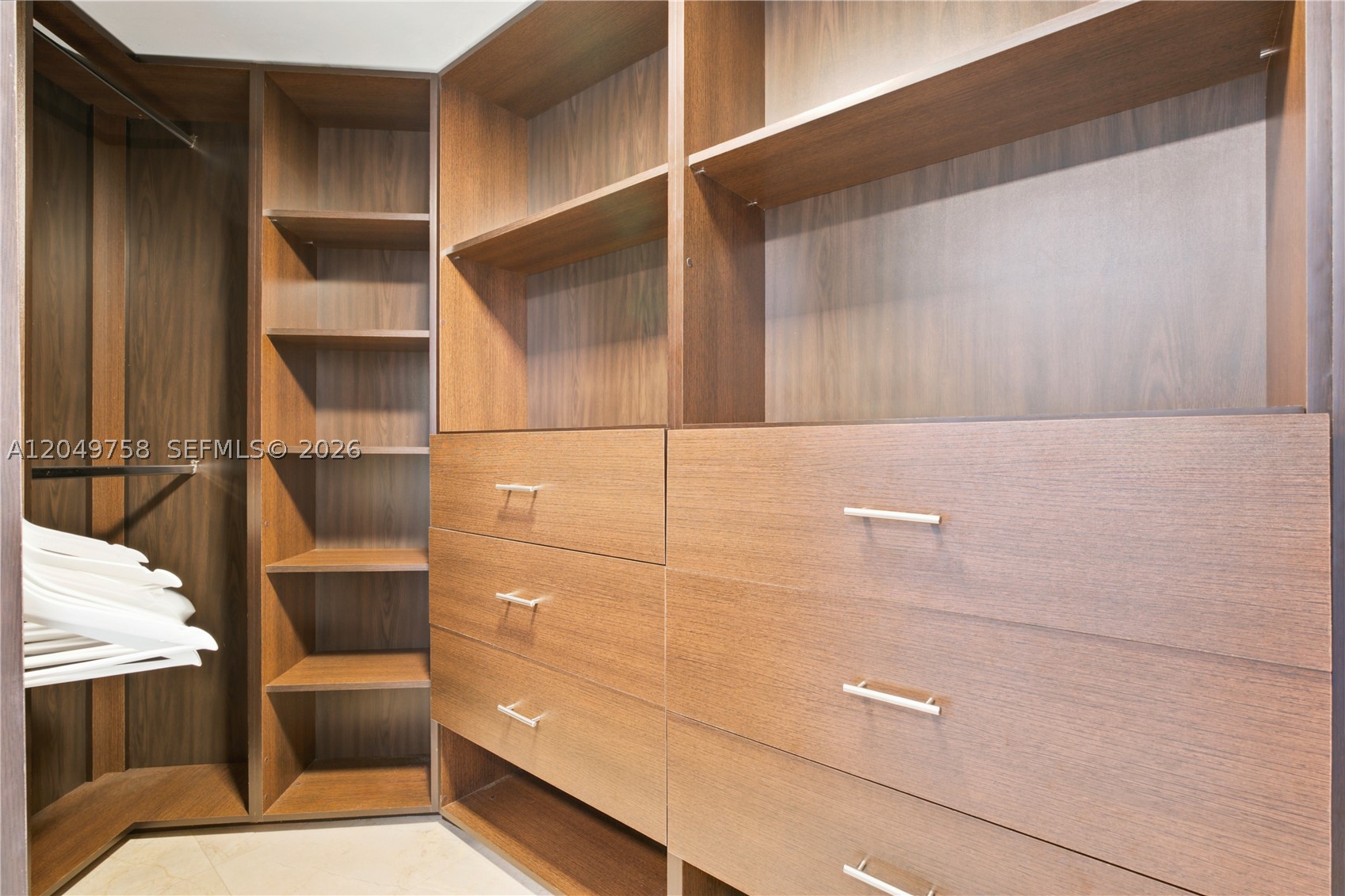 LA PERLA CONDO - Residential