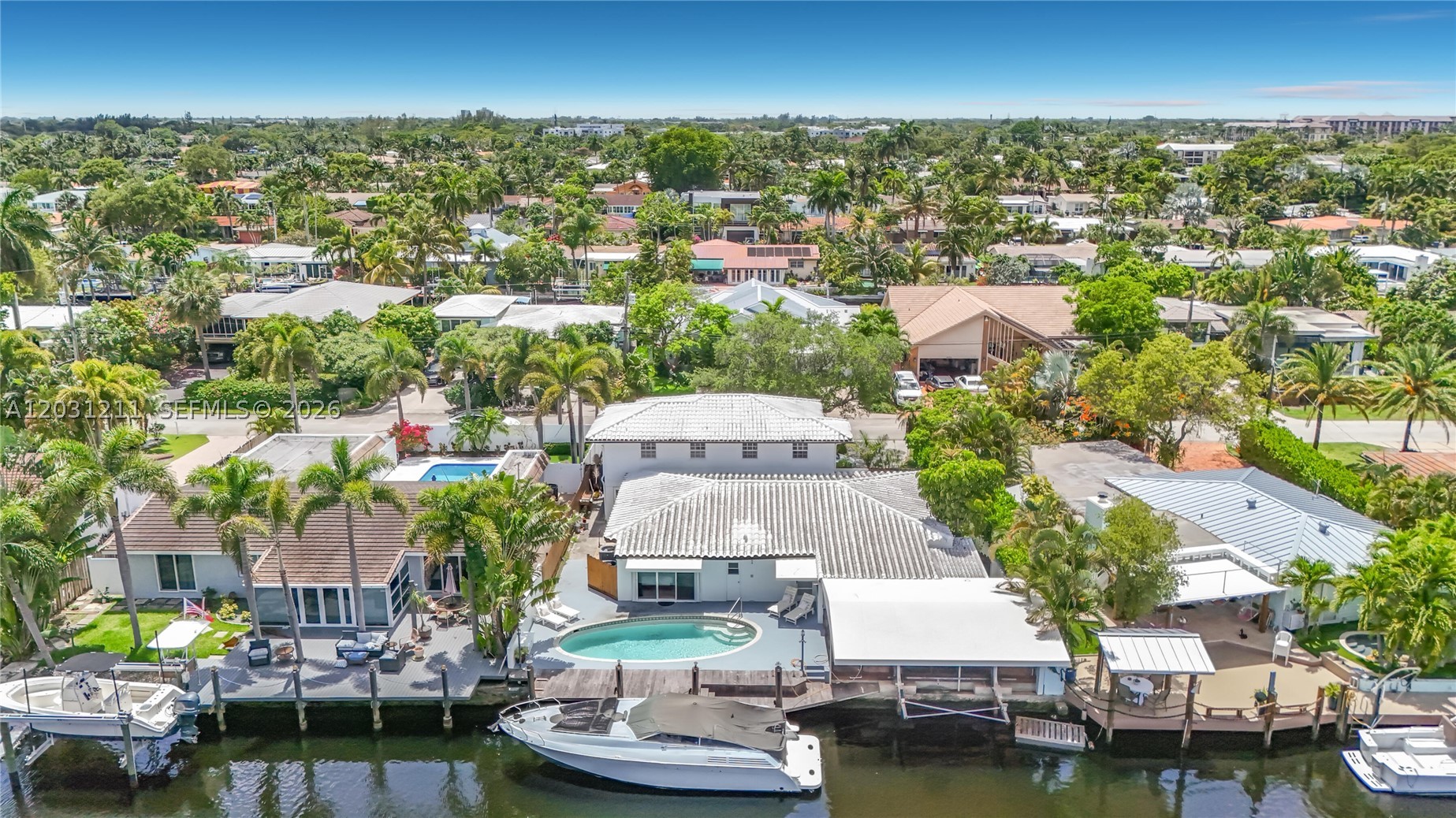 MIDDLE RIVER MANOR - Residential