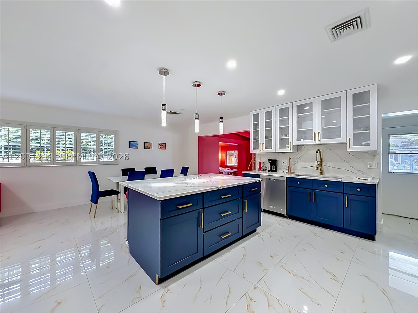 MIDDLE RIVER MANOR - Residential