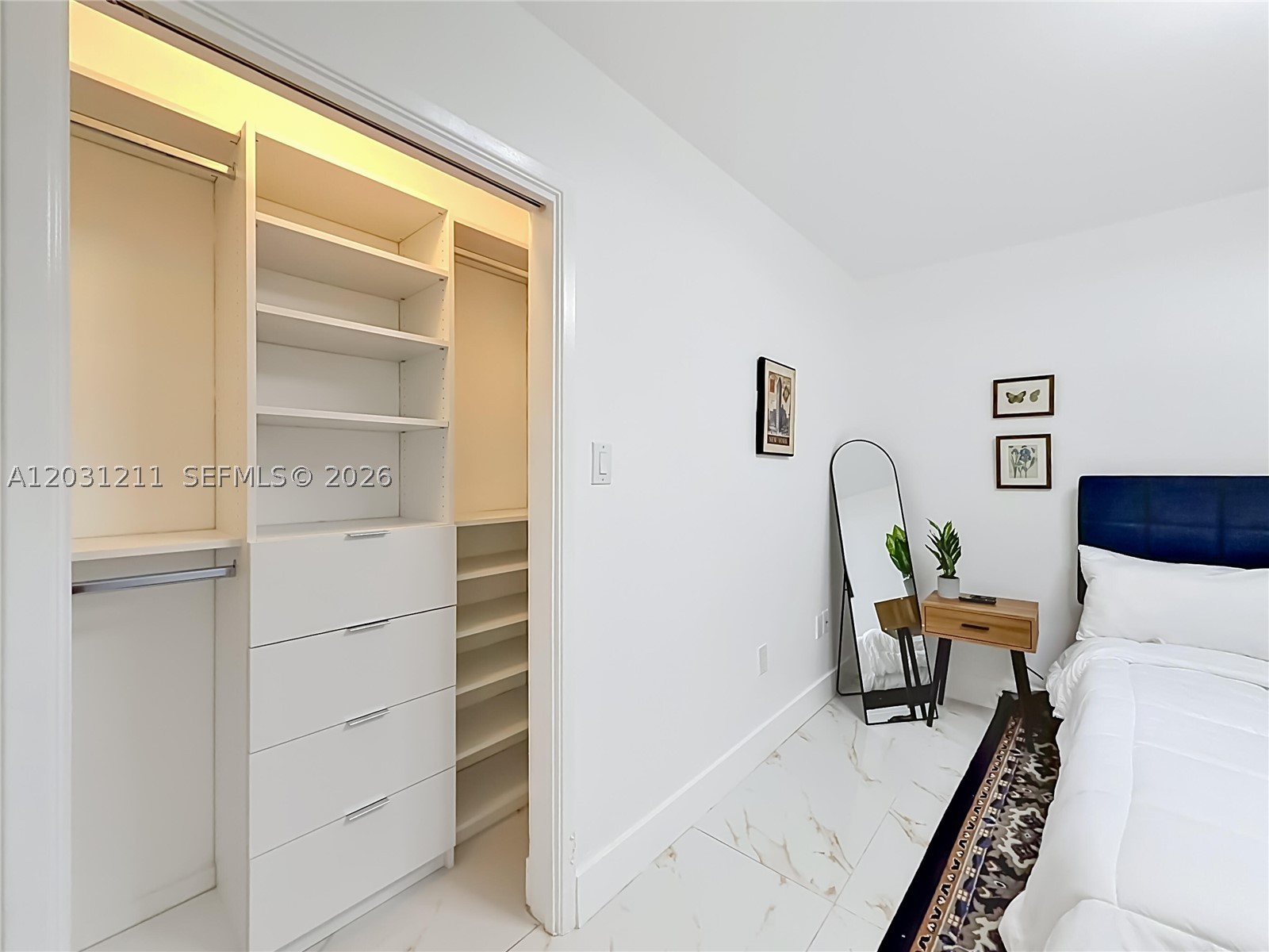 MIDDLE RIVER MANOR - Residential