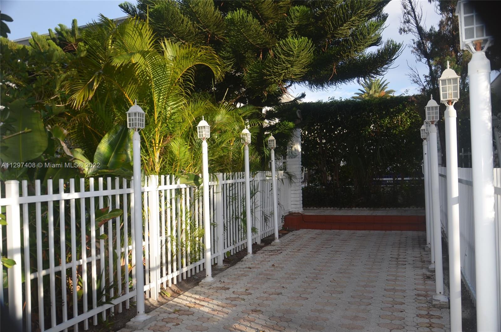 BEACHCOMBER OF NOBE CONDO - Residential Lease