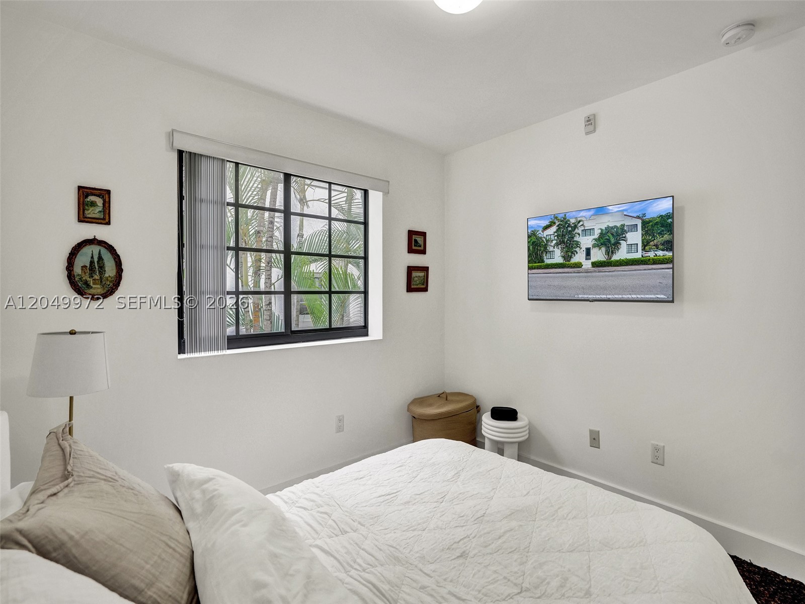 CORAL GABLES SEC K - Residential Lease