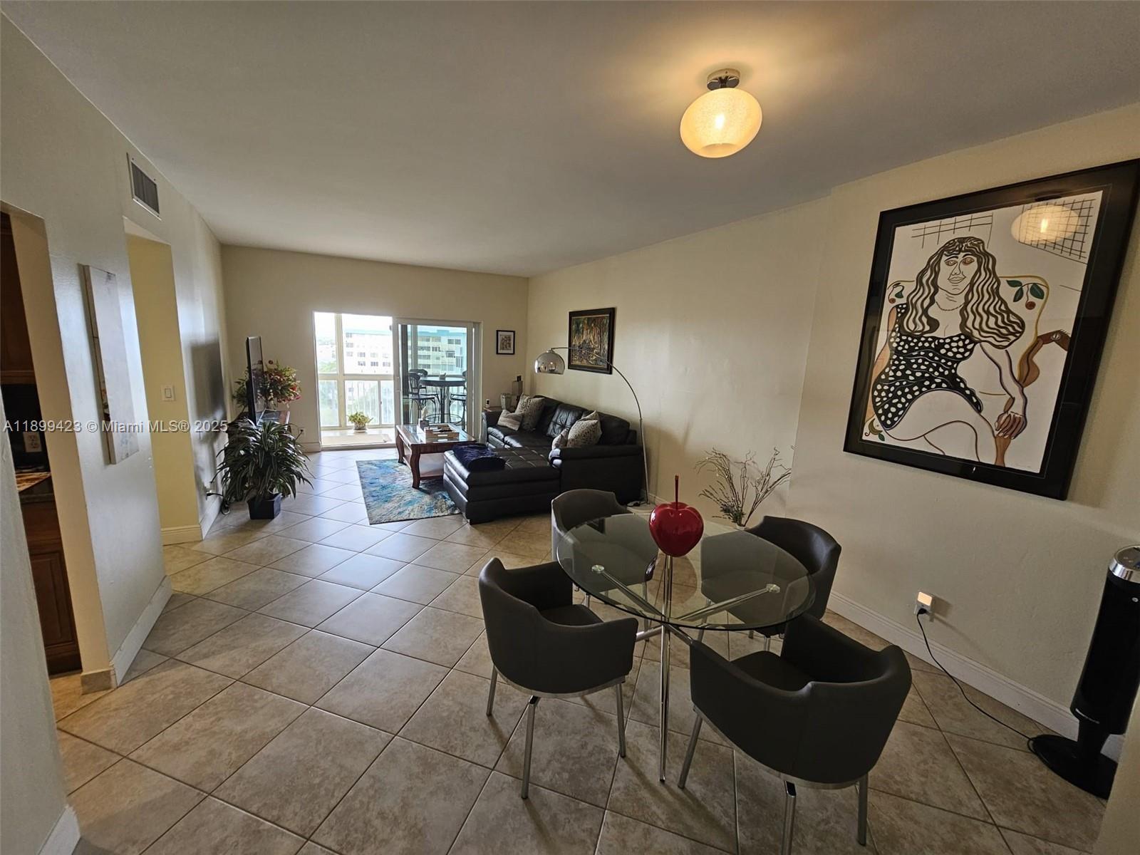 HILLCREST EAST NO 24 COND - Residential