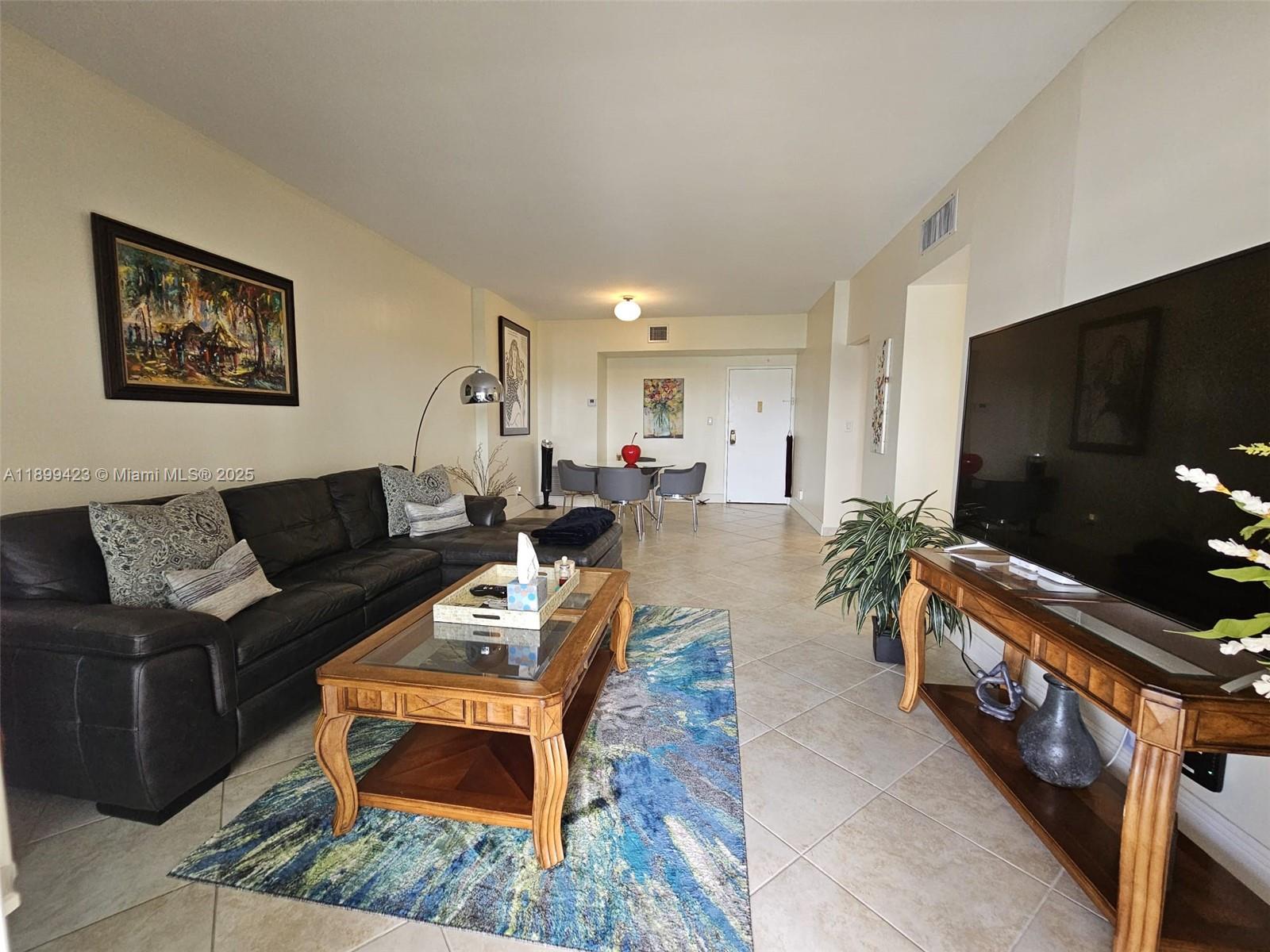 HILLCREST EAST NO 24 COND - Residential