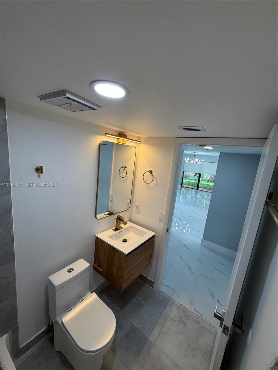 VILLAS DE VENEZIA CONDO - Residential