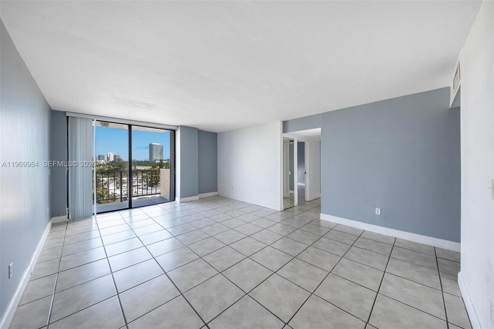VECINO DEL MAR CONDO - Residential