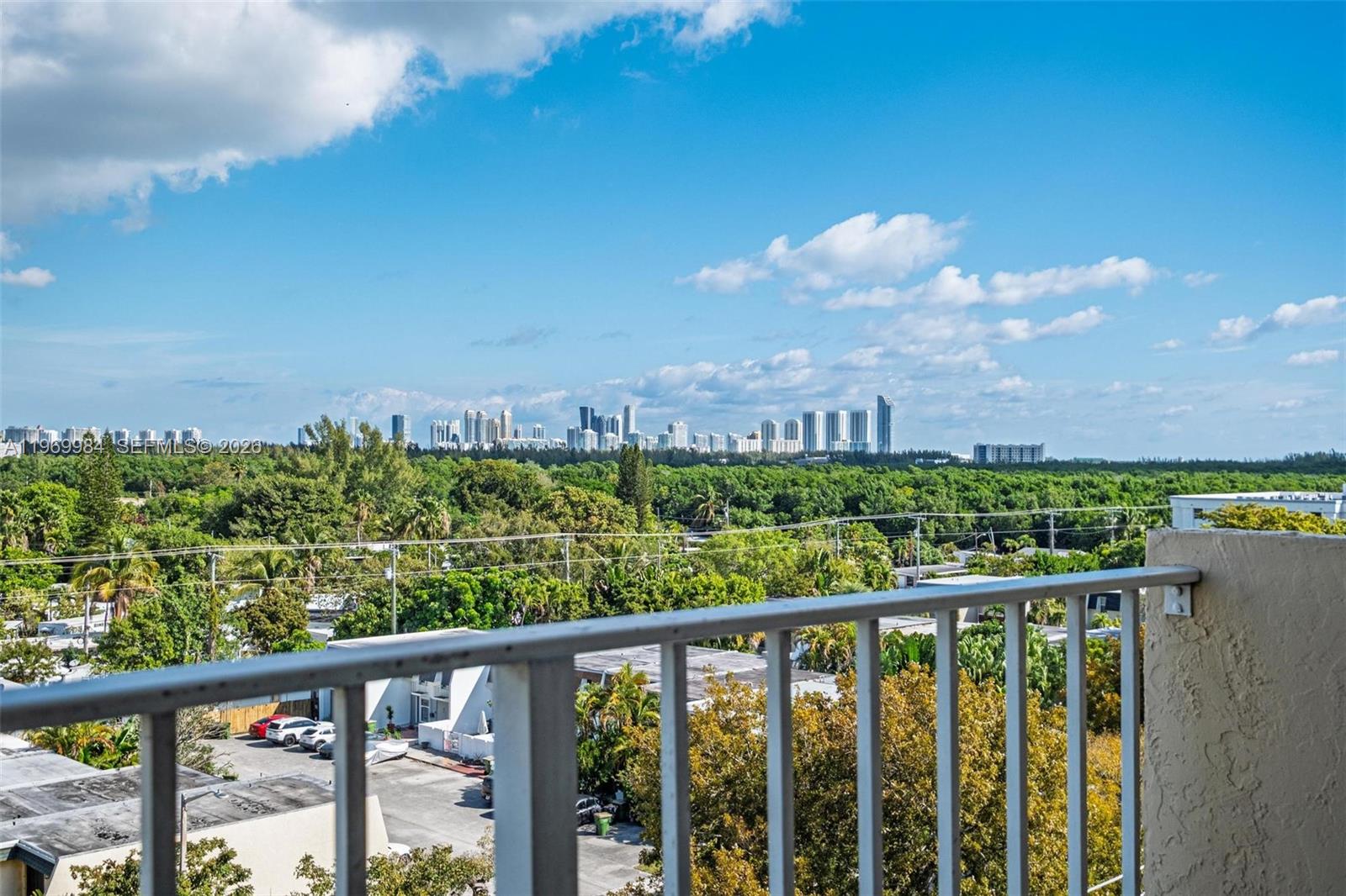 VECINO DEL MAR CONDO - Residential
