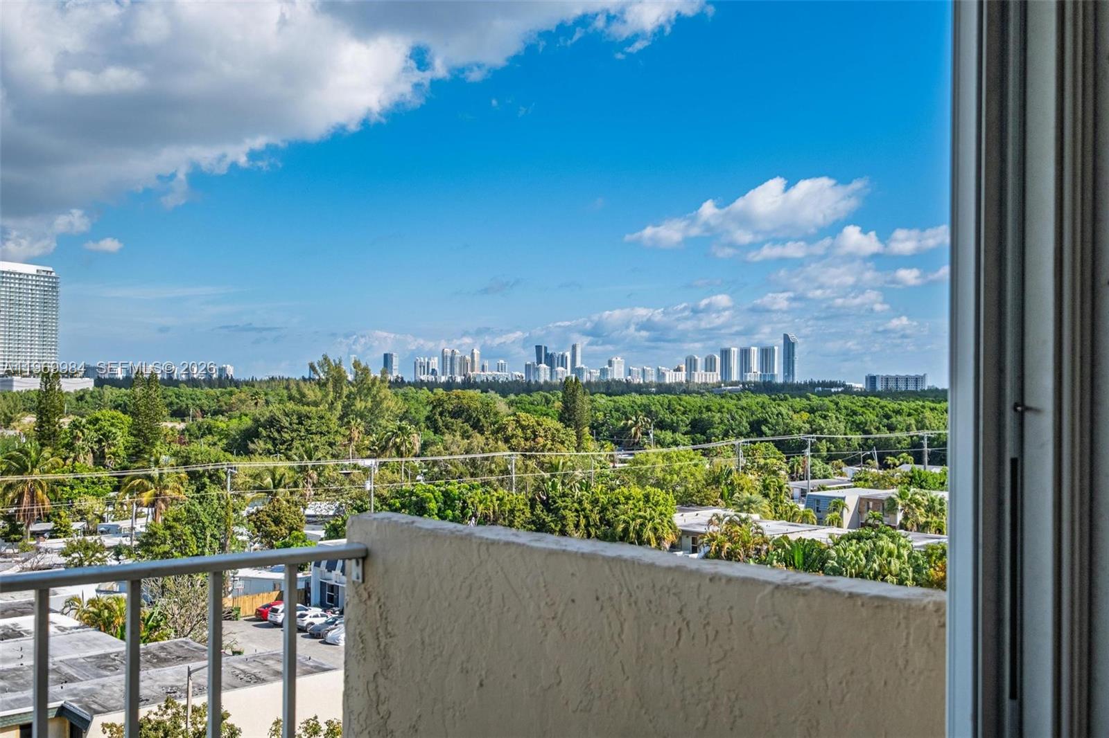 VECINO DEL MAR CONDO - Residential