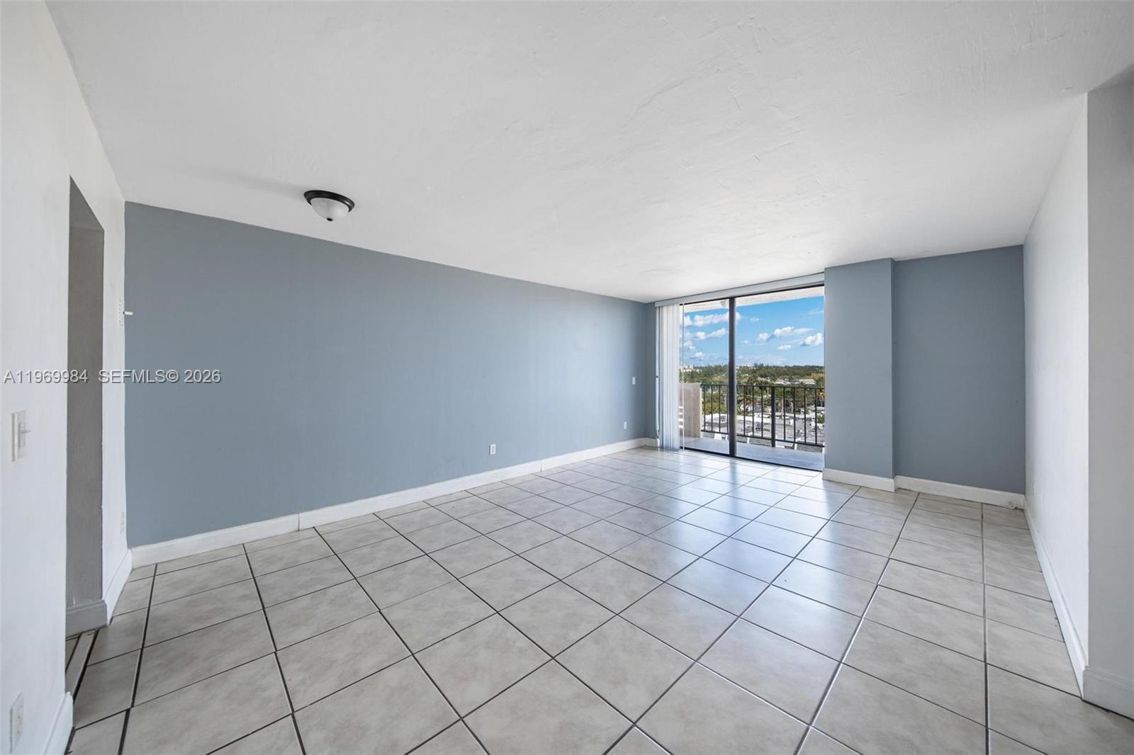 VECINO DEL MAR CONDO - Residential