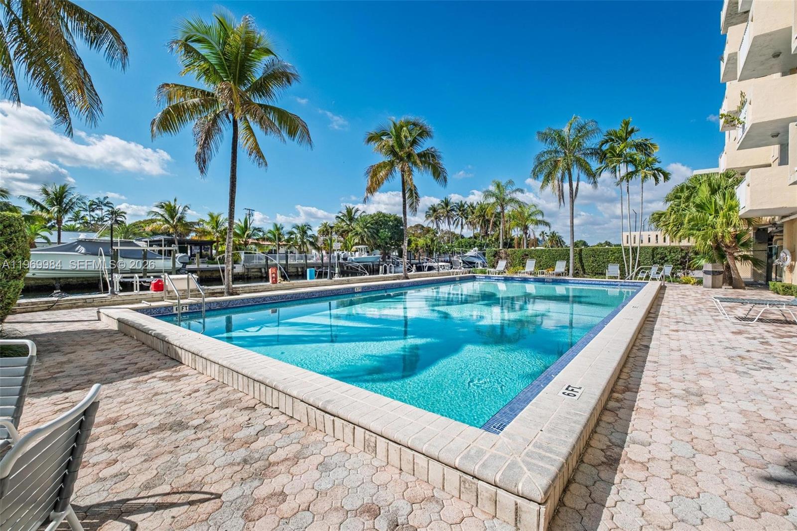 VECINO DEL MAR CONDO - Residential