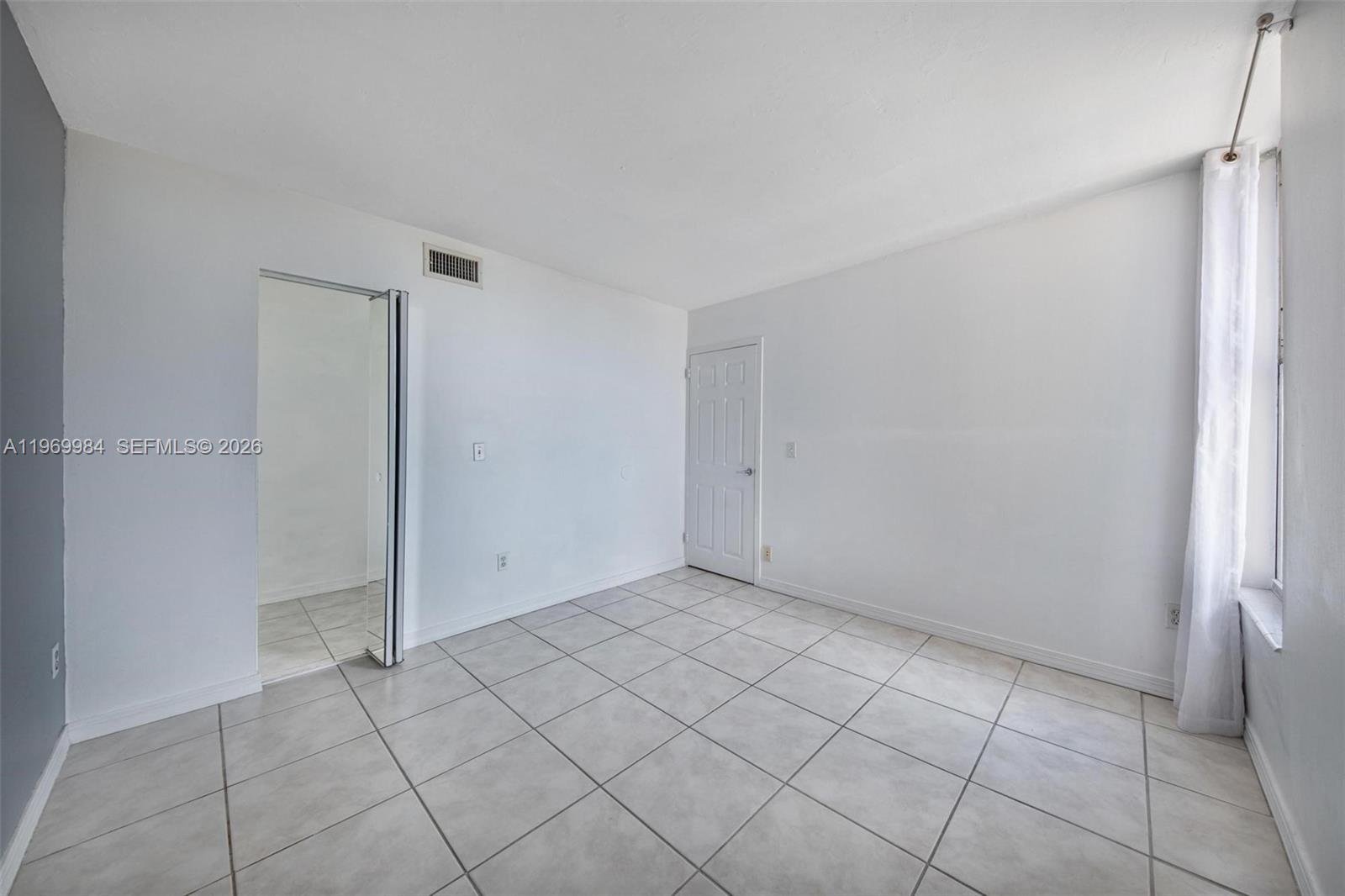 VECINO DEL MAR CONDO - Residential