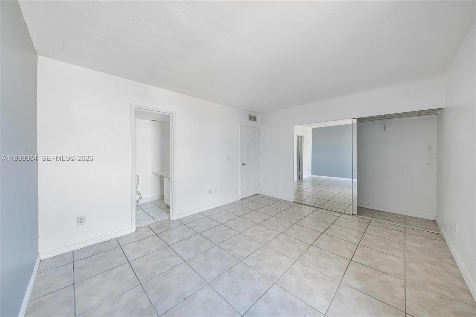 VECINO DEL MAR CONDO - Residential